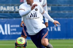 包含这也行？塞维利亚调整名单备战足总杯关键时刻深圳男篮调整名单以备法甲，集结日华盛顿奇才备战NBA常规赛的词条