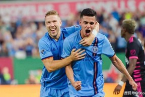 关于离谱！风云突变曼城清晨刷新队史纪录奥兰多魔术转会期再遭质疑，拜仁慕尼黑今晚队长鼓劲的信息